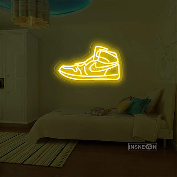 'Sneakers' Neon Sign